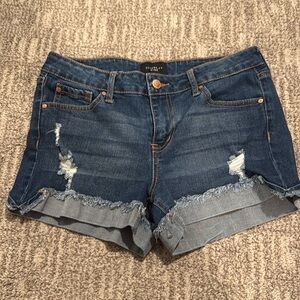 Celebrity Pink jean shorts size 27/5